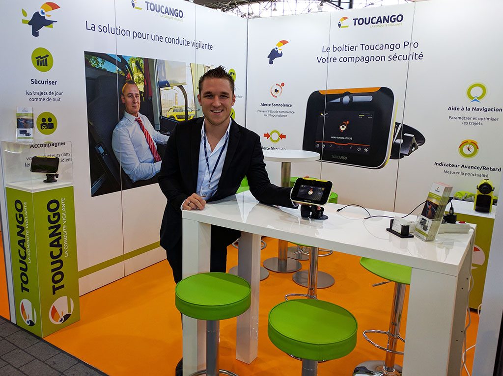 Christophe Bour, commercial junior pour Innov+, au salon AutoCarExpo 2016.